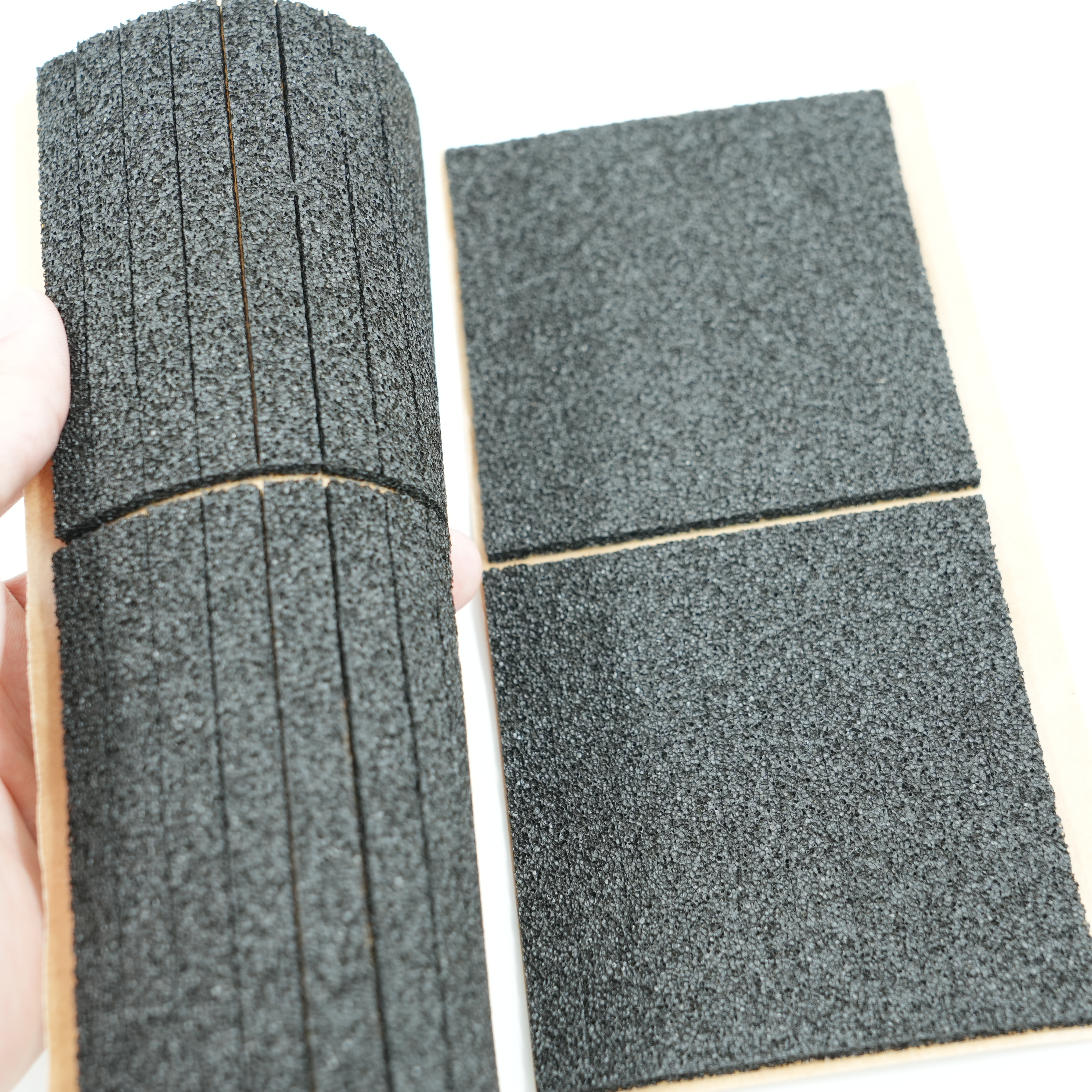 Kounga-Teitei Tuwhera Pūtau Foam Pad Me nga Kete Wetewete