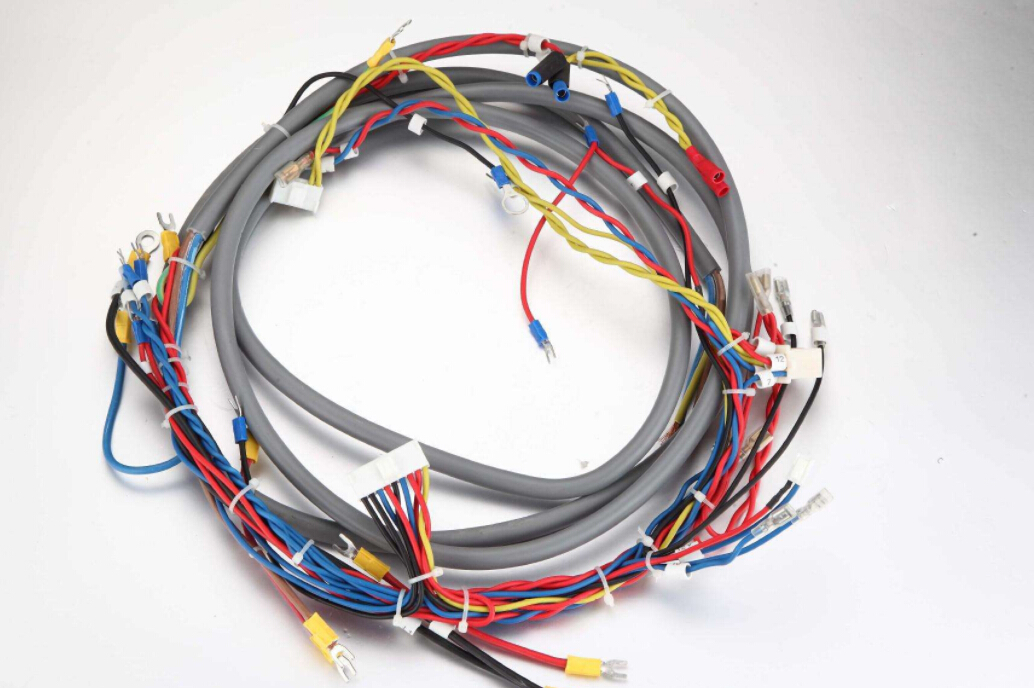¿Cuál es la desventaja del arnés de cableado?