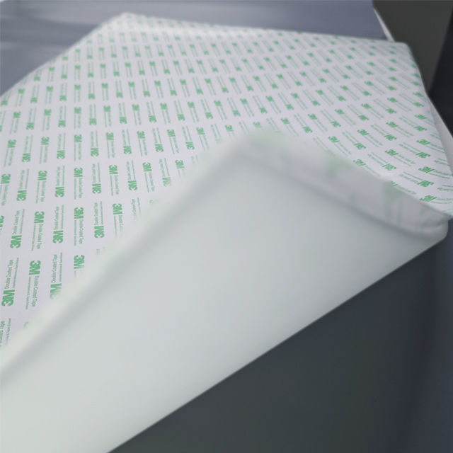 Vlastn&iacute; melaminov&aacute; pěna zpomaluj&iacute;c&iacute; hořen&iacute; materi&aacute;ly pro baterie EV