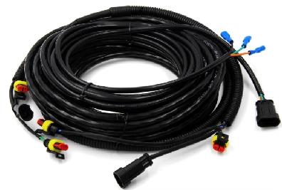 Niestandardowe rozwiązania w zakresie wiązek przewod&oacute;w motocyklowych Zestaw przewod&oacute;w zasilających motocykl